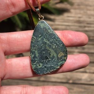 Gorgeous Green kambaba jasper pendant necklace